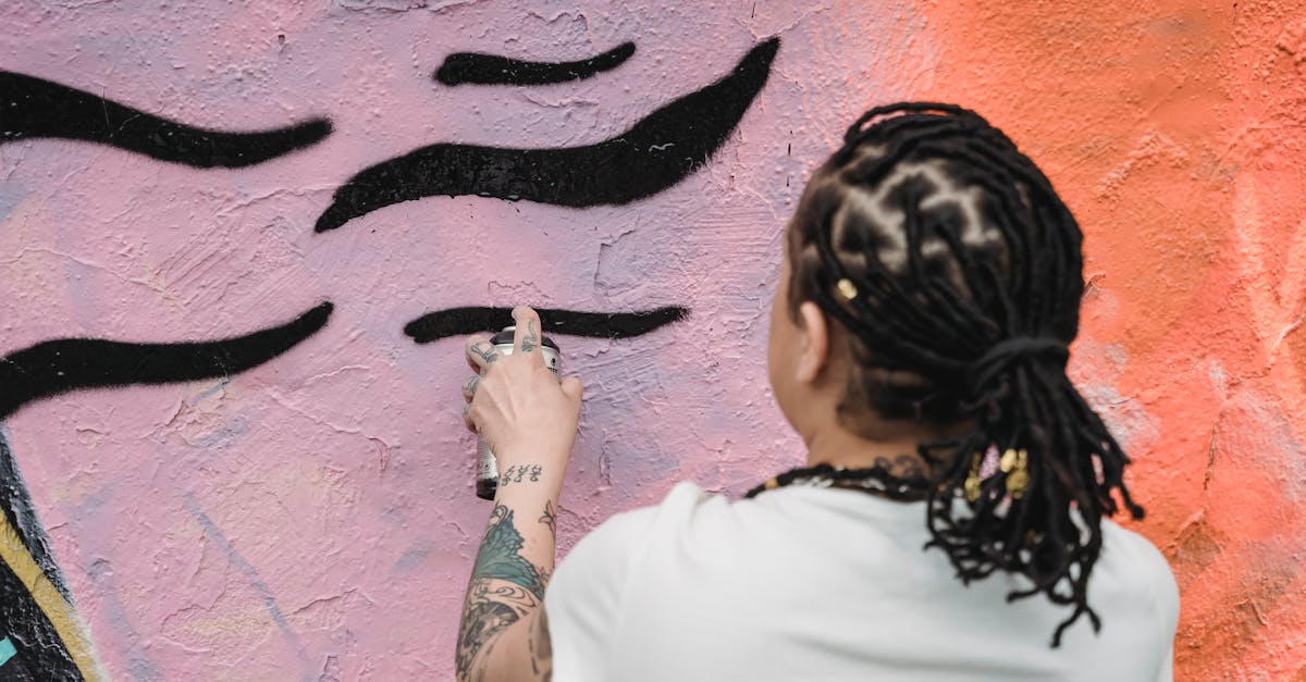 Spotlight on Melbourne's Up-and-Coming Abstract Painters